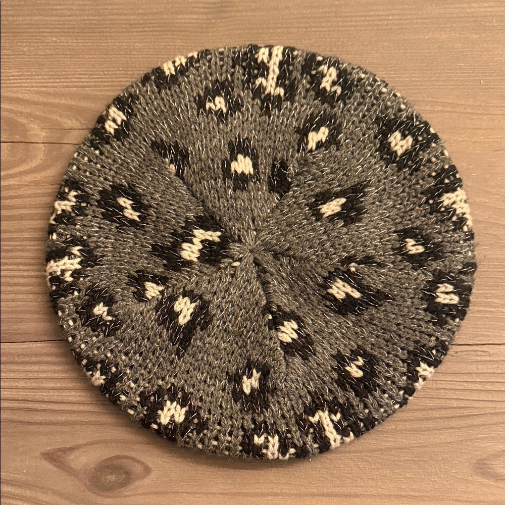 Banana Republic Beret Black Cream Leopard